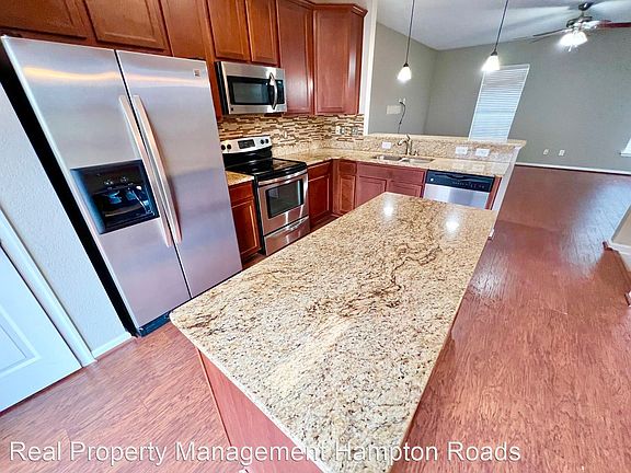 3rd image of 257 Carnelian St