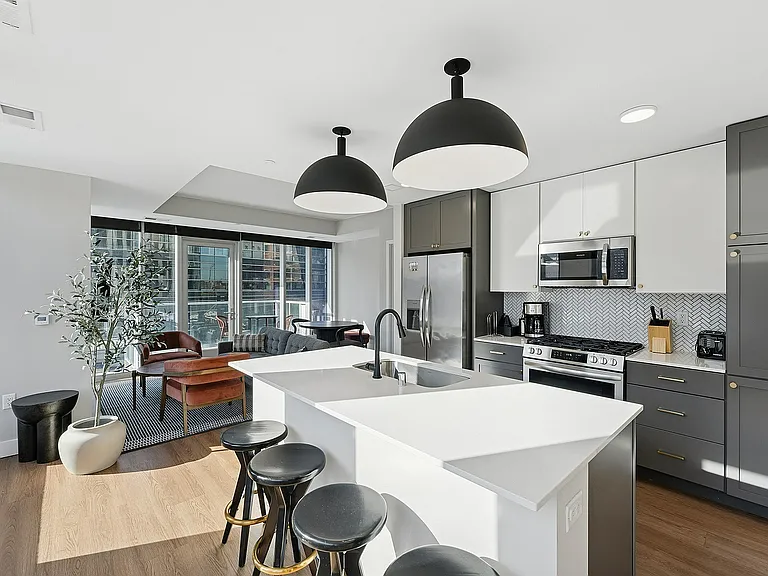 North Loop Green 360 Kitchen