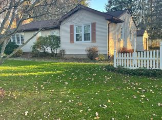 3710 Morefield Rd, Hermitage, PA 16148