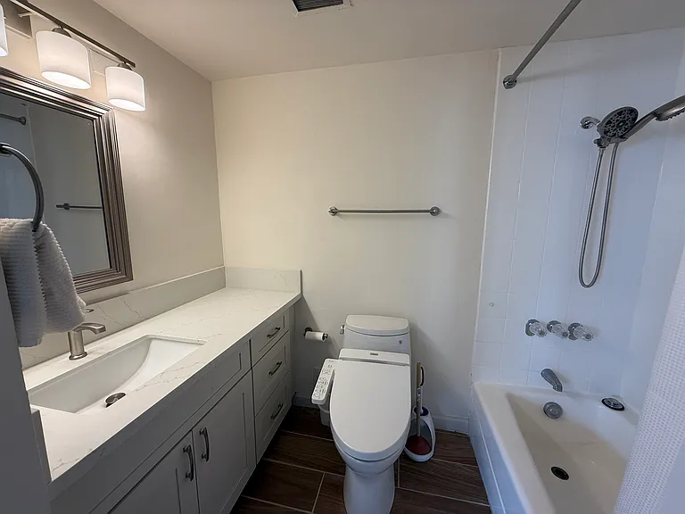 430 Lewers St #12D — Photo 11