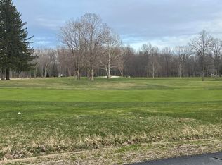 916 Point O Woods Dr, Benton Harbor, MI 49022