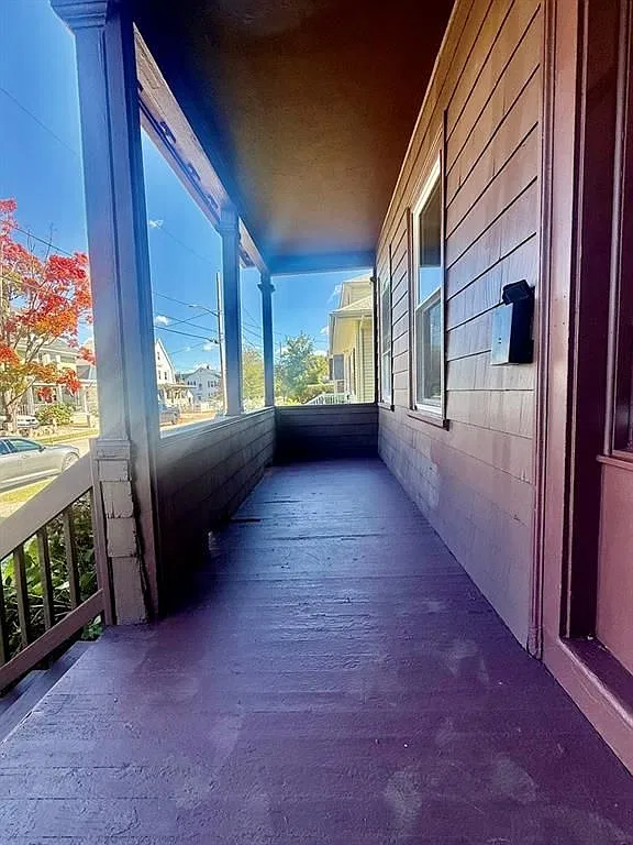 2 bed, 1.0 bath, 1165 sqft, $1,975 — Photo 3