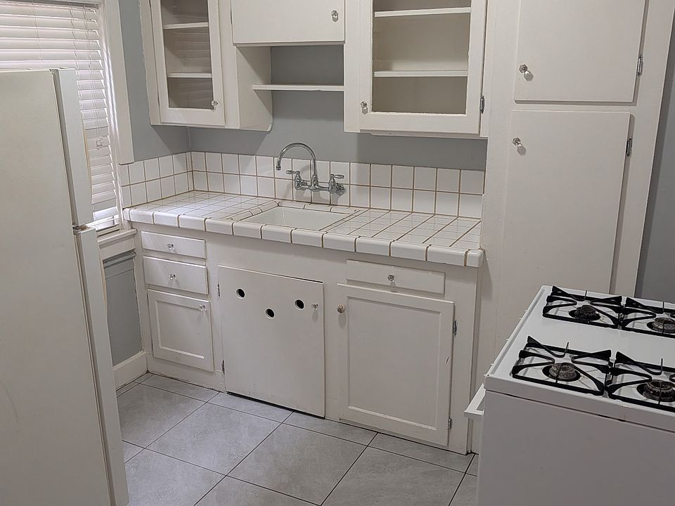 1st image of 1819 P St APT 2
