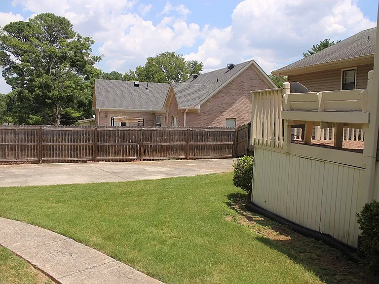 1101 Woodbine Rd — Photo 5