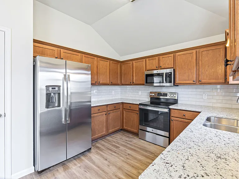 7807 Fieldstone Dr — Photo 11