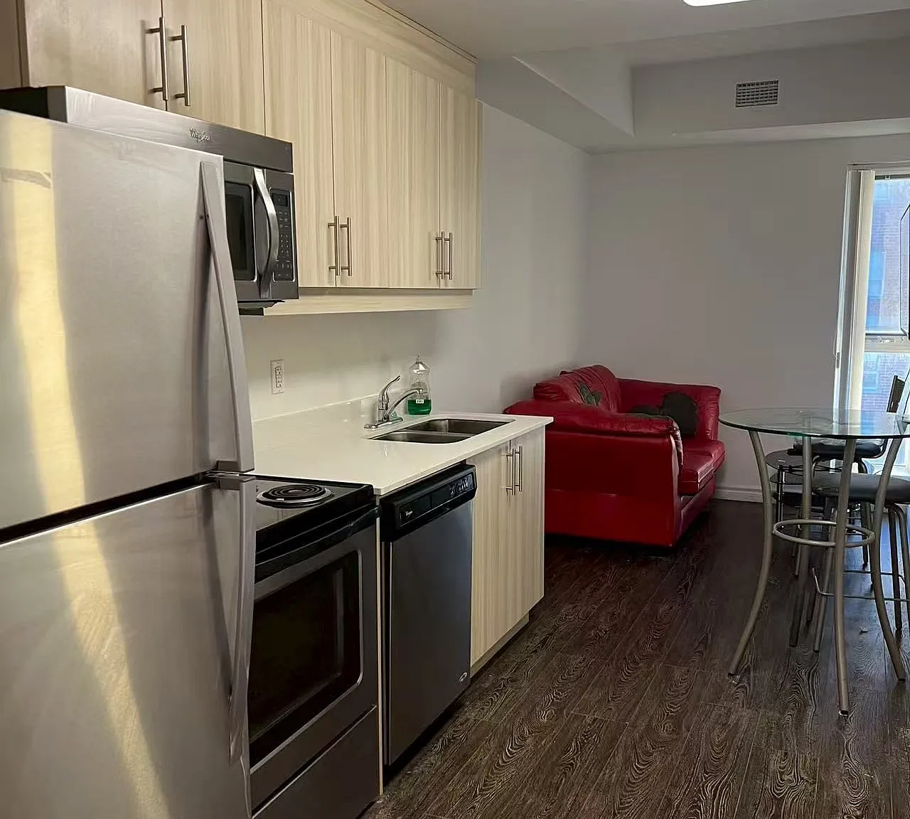 2 bed, $2,100 — Photo 3