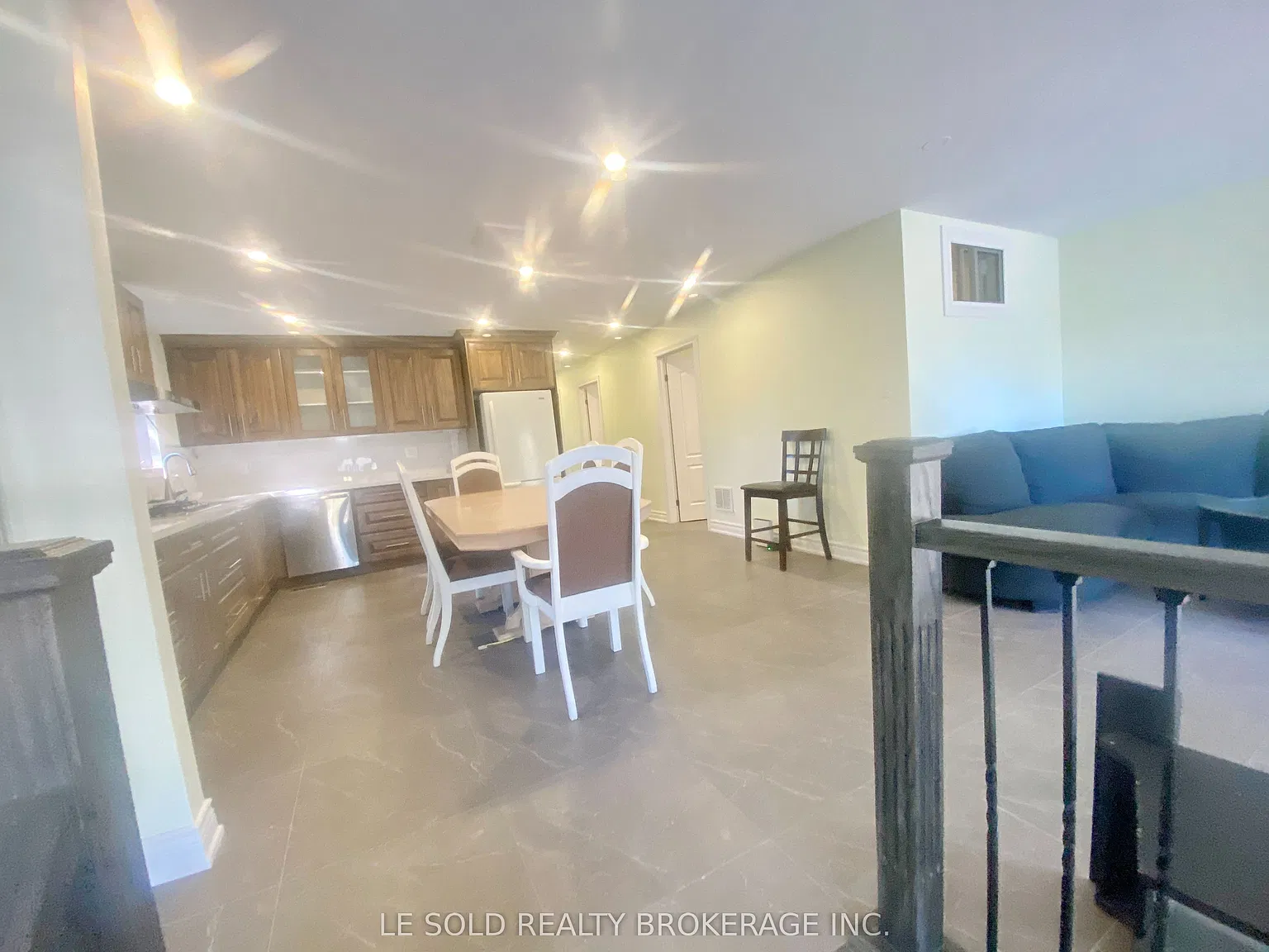 4 bed, $2,800 — Photo 4