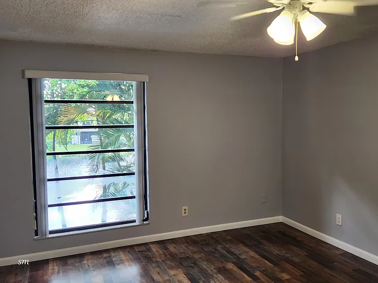 1504 NW 89th Ter #1504 — Photo 14