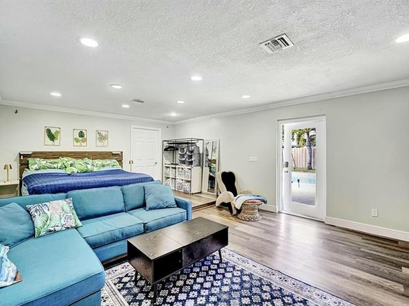 714 NW 7th St