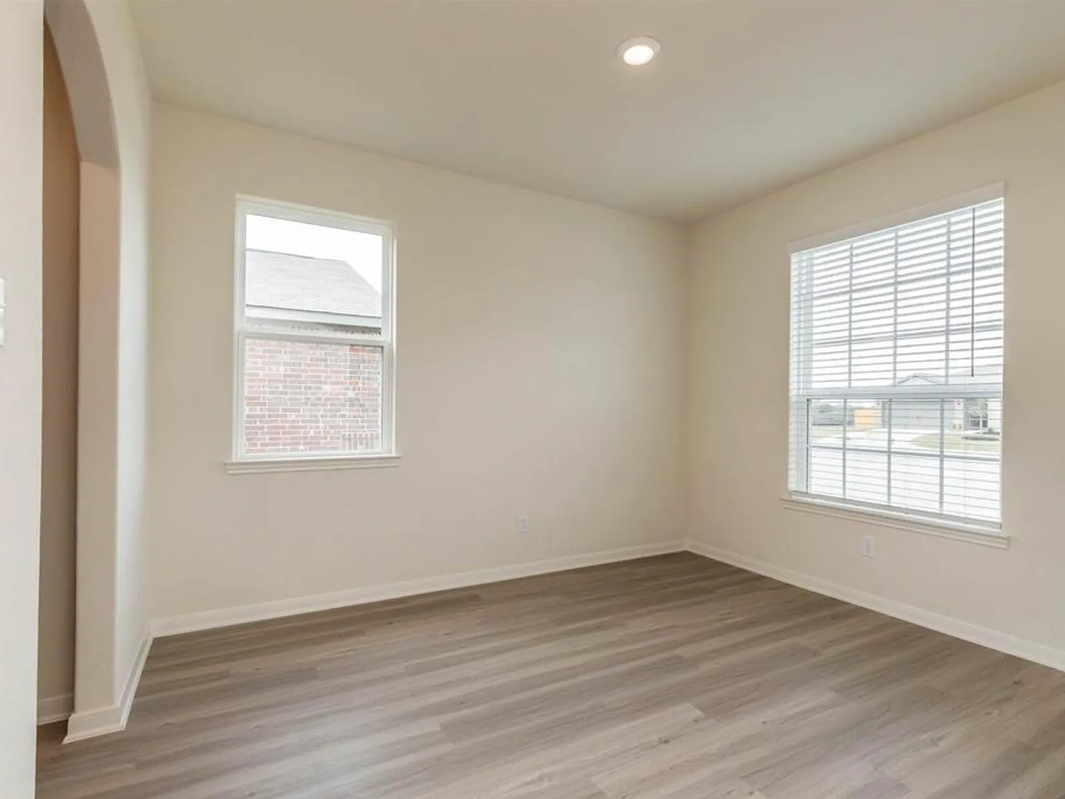 3 bed, 1552 sqft, $2,350 — Photo 2