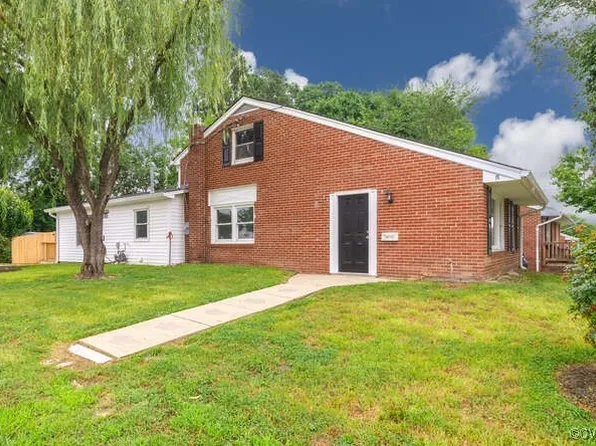 102 Hargrave Ave, Colonial Heights, VA 23834