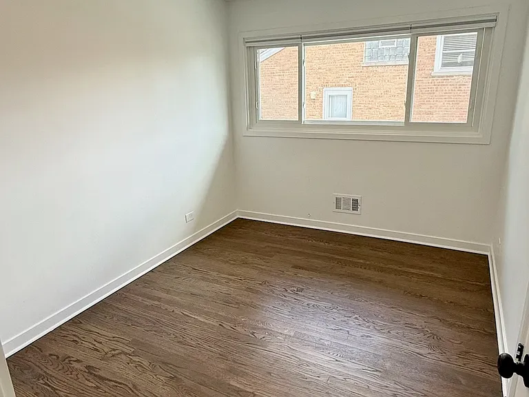 8748 N Olcott Ave — Photo 11