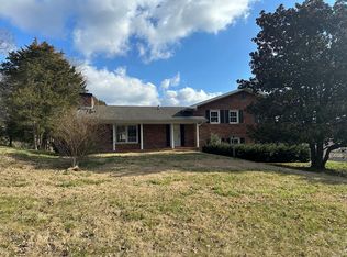 702 Baker St, Burkesville, KY 42717