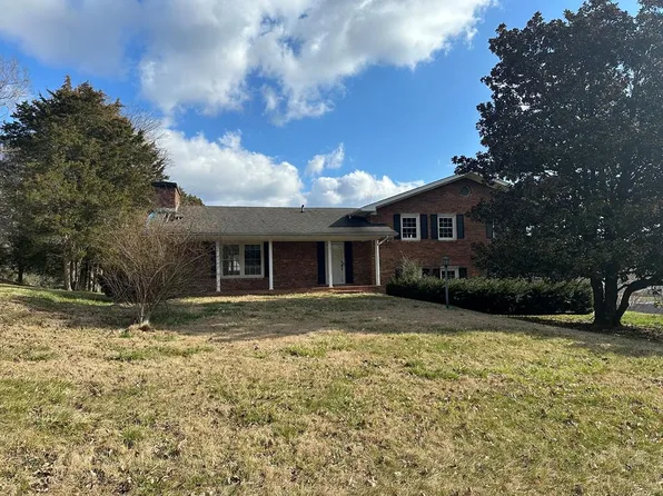 702 Baker St, Burkesville, KY 42717