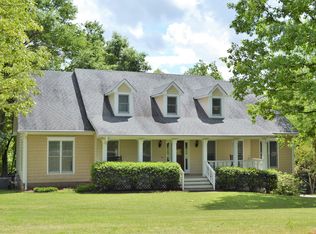 14 Forest Hill Dr, Cartersville, GA 30120