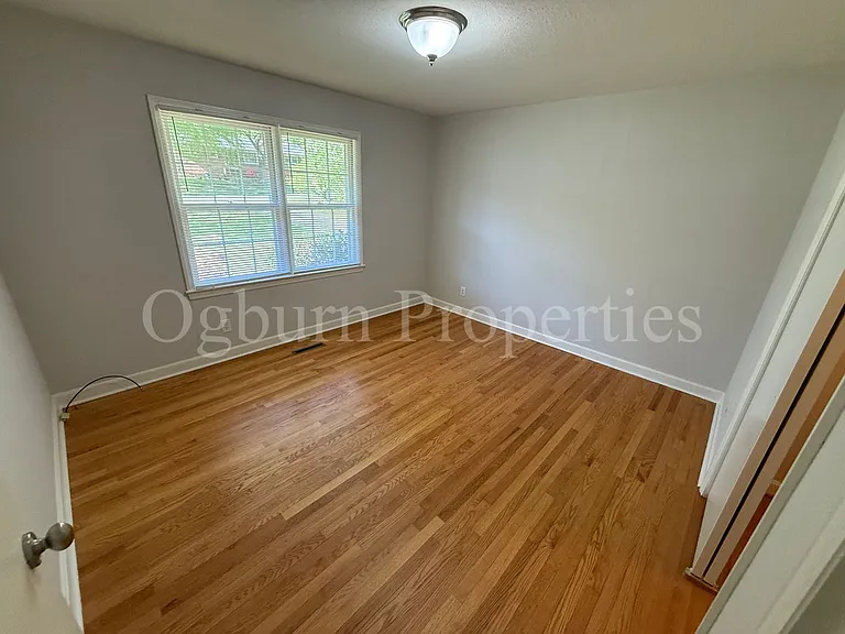 2630 Farmbrook Rd — Photo 10