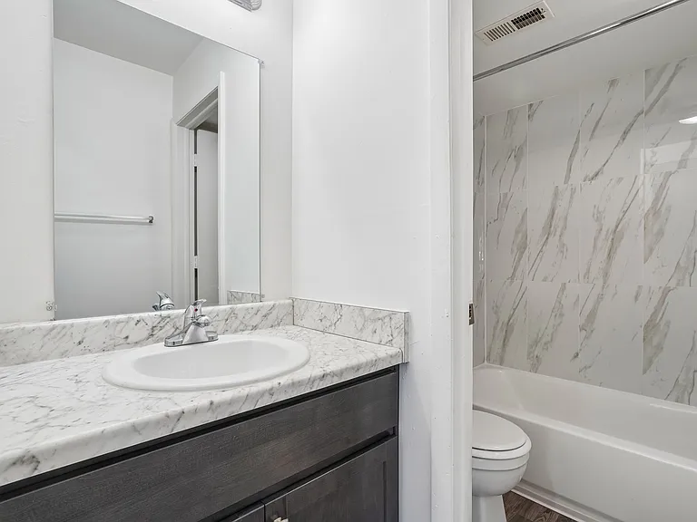 Kimberly Club Apartments — Photo 84
