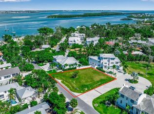 610 Hibiscus Way #103, Longboat Key, FL 34228
