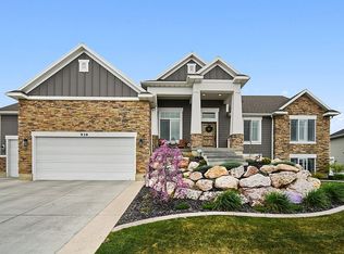 939 S Saint Andrews Dr, Syracuse, UT 84075