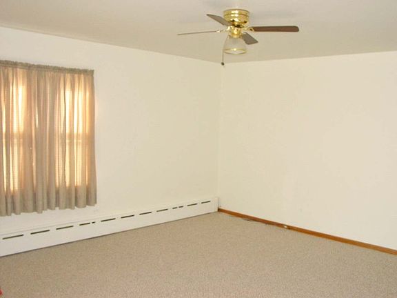 4th image of 300 Washington Ave