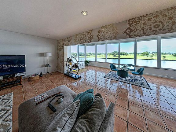 9200 W Bay Harbor Dr APT 4B, Bay Harbor Islands, FL 33154 | MLS # ...