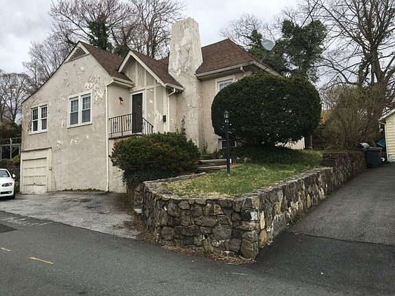 2nd image of 15 Hunter Pl