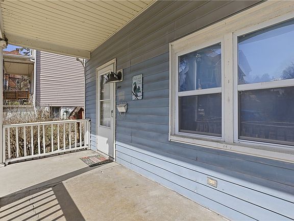 3rd image of 3226 Huxley St