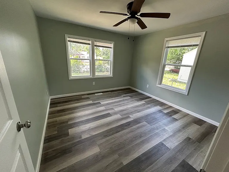 106 Bowden Dr — Photo 14