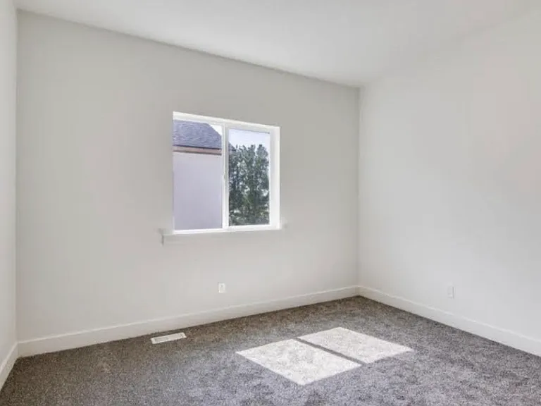 148 E 7085 S — Photo 12