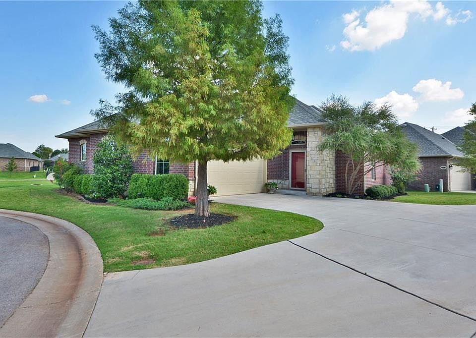 1st image of 2200 Persimmon Dr