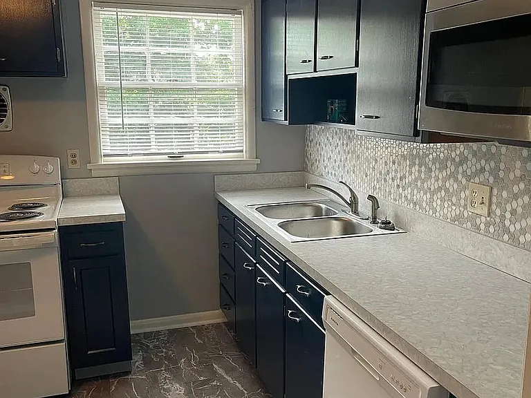 2712 Riedling Dr #2 — Photo 7