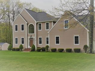 5 Autumn Cir, Holden, MA 01520