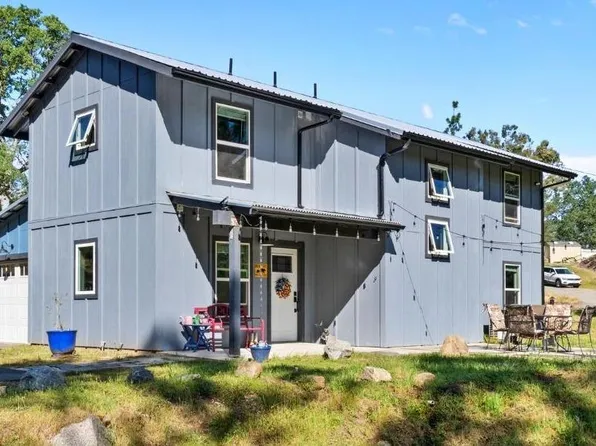 29281 Glacier Dr, Coarsegold, CA 93614