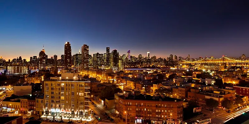 Sold by Modern Spaces | media 5