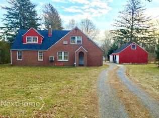 2 Hearthstone Ln, Nesconset, NY 11767