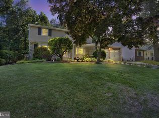 731 Woodlyn Dr, Feasterville Trevose, PA 19053