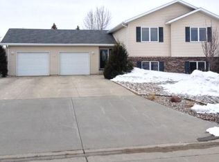 1018 18th Ave SE, East Grand Forks, MN 56721