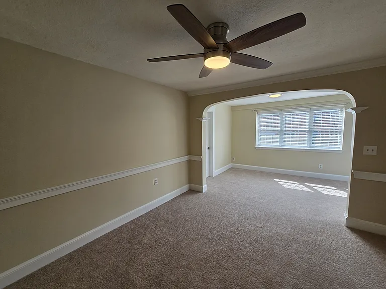 288 Pleasant St #7 — Photo 5