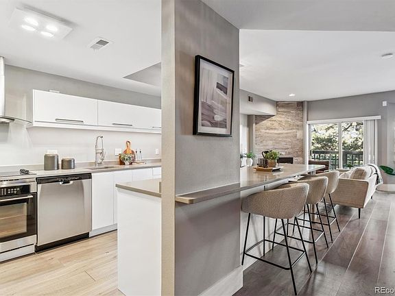 3rd image of 1000 E 1st Avenue #205