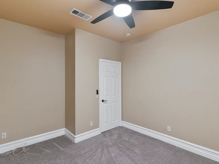 7220 Shallowford Ave — Photo 76