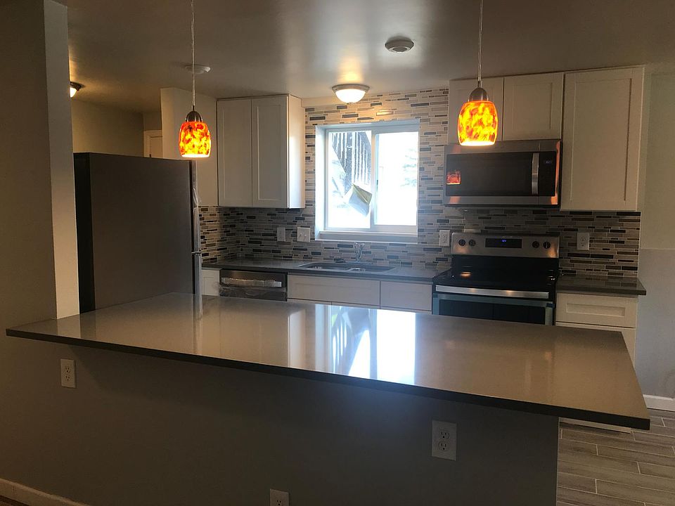 1st image of 1390 Everett Ct APT 101
