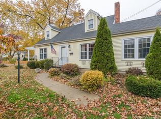 27 Farley Rd, Milford, CT 06460