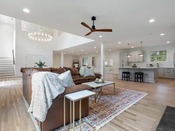 1724 Butler Rd, Alabaster, AL 35007