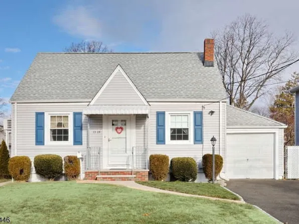 22-09 Arcadia Rd, Fair Lawn Boro, NJ 07410