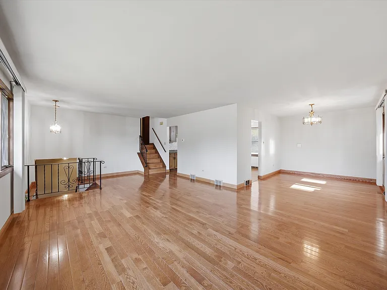 4050 Violet Ln — Photo 5