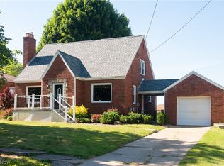 159 Como St, Struthers, OH 44471