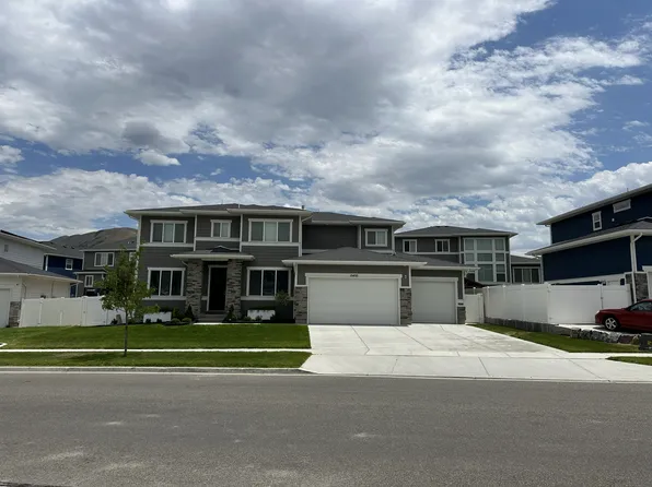 15455 S Revolutionary Way, Riverton, UT 84065