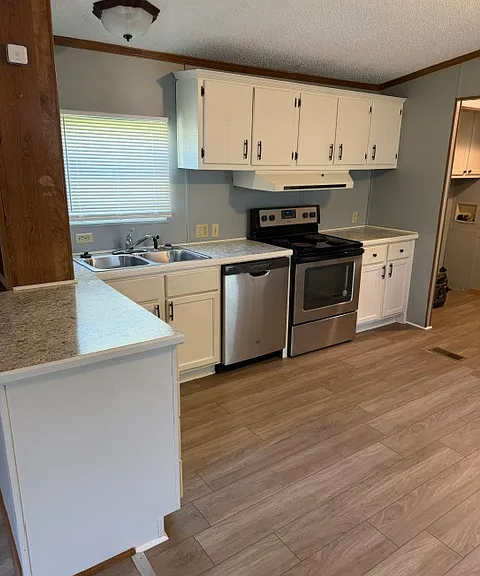 300 Lake Rd #19 — Photo 15