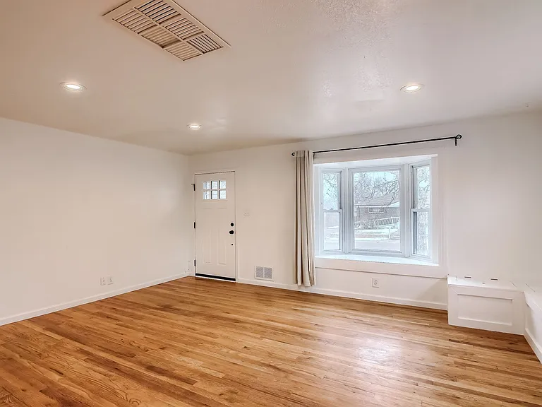 207 Teal St — Photo 8