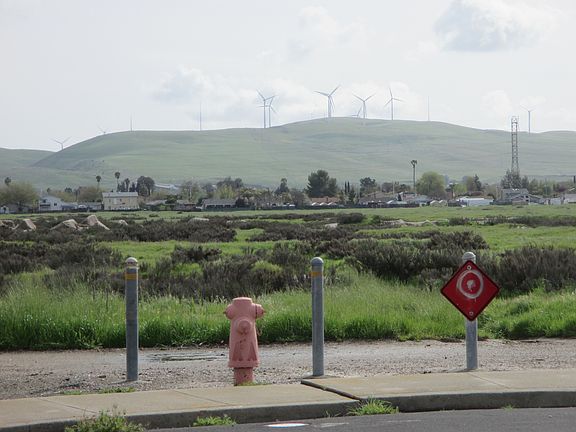 Cul de sac and open space 